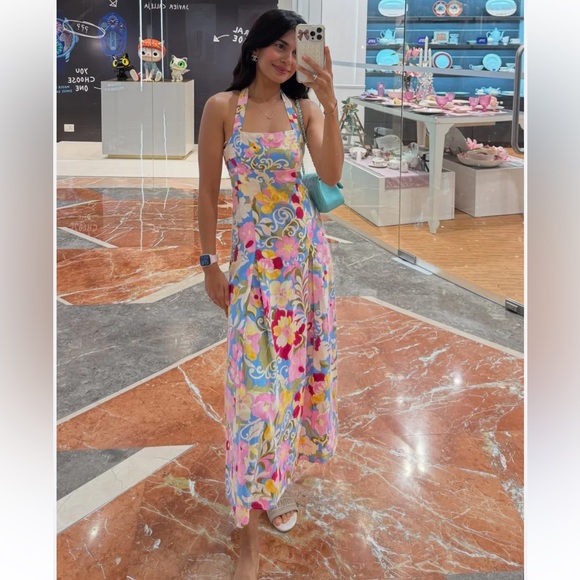 Zara Dresses & Skirts - Zara NWT floral print halter neck dress 6962/031